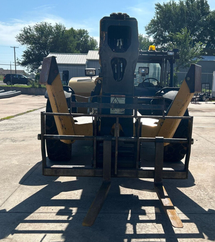 2013 Caterpillar TL1055C