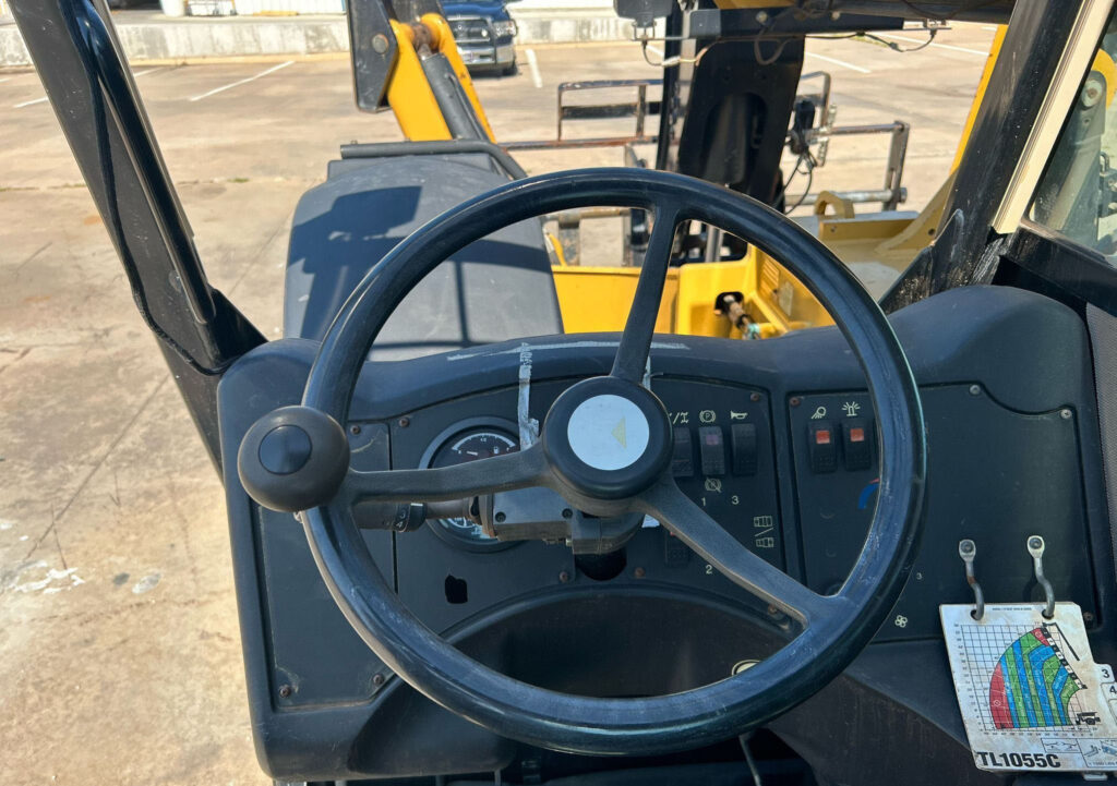 2013 Caterpillar TL1055C